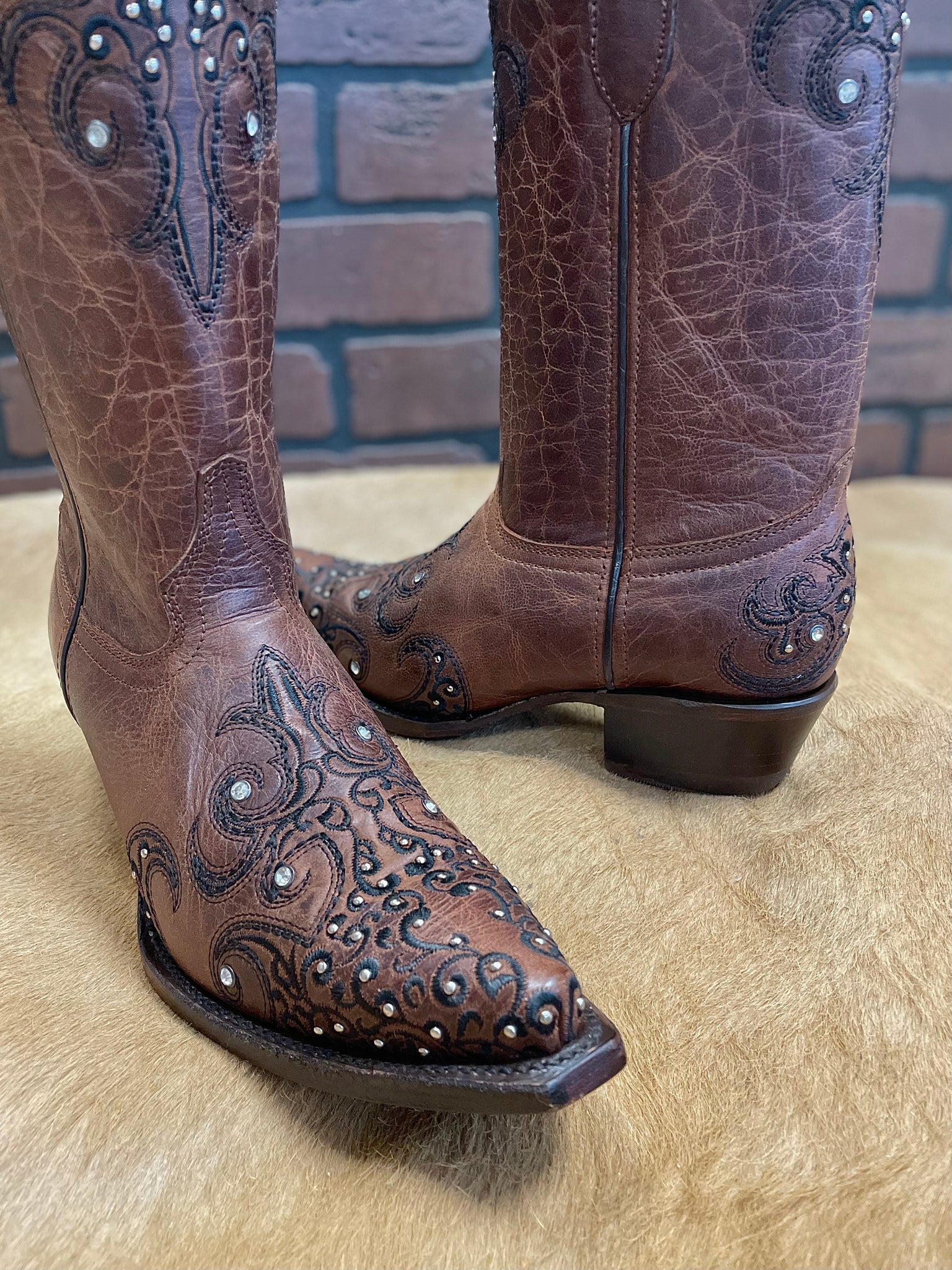 Louetta Cognac Snip Toe