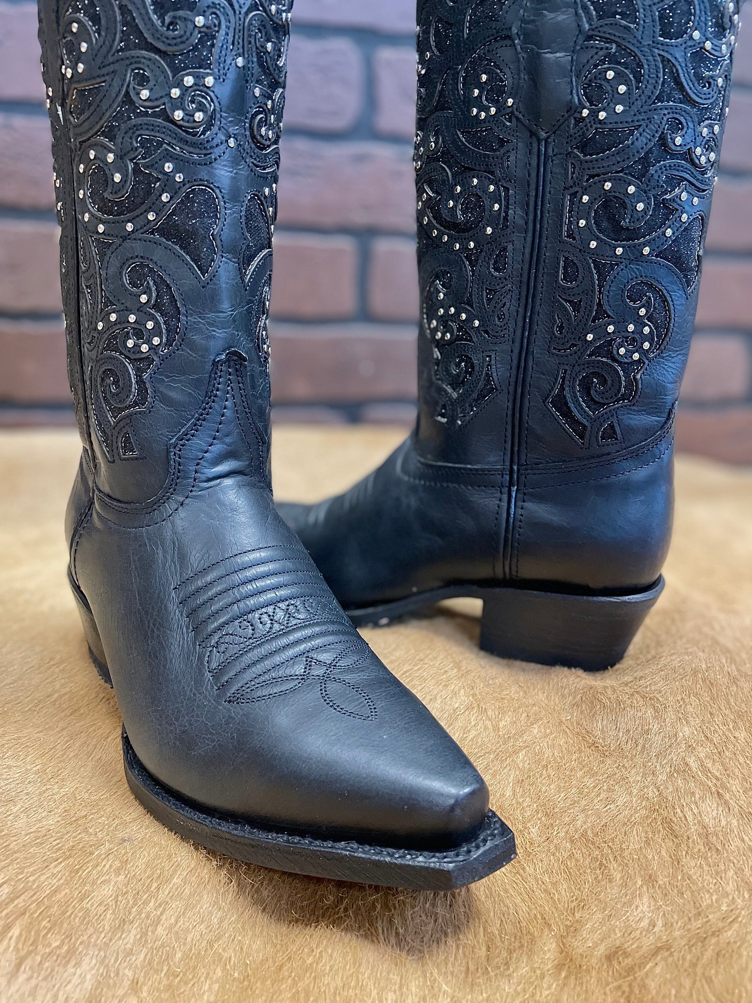 Siberia Black Laser Inlay